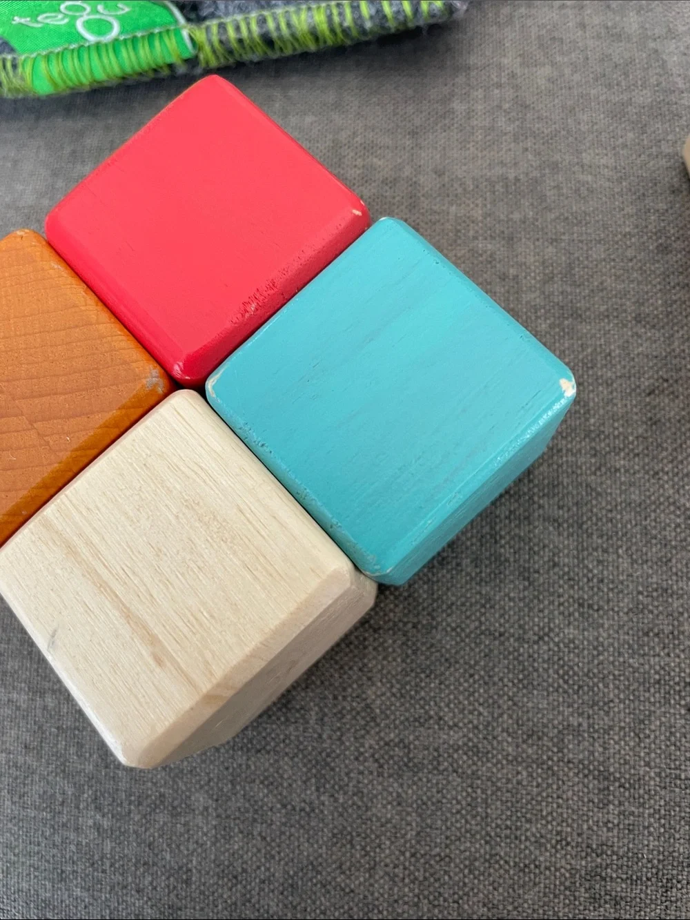 8 piece tegu Pocket Pouch magnetic wooden block set (sunset color)